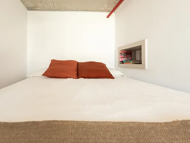 Single Superior with Kitchen & Balcony