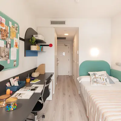 Single with shared bathroom