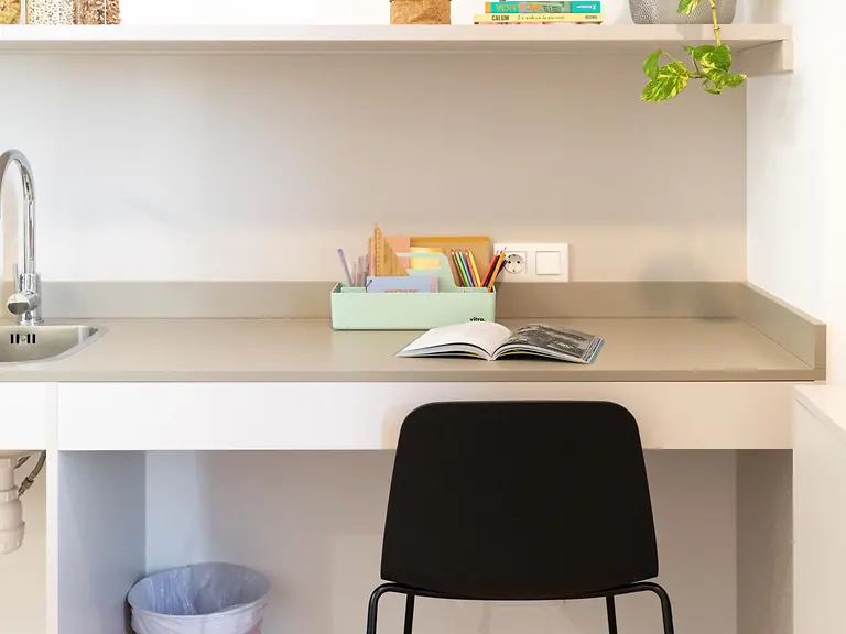 Single Premium with Kitchen