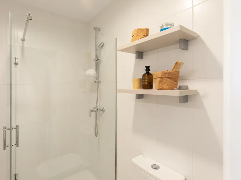 Single with Kitchen