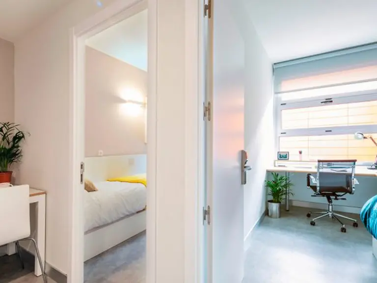 Individual with Shared bathroom